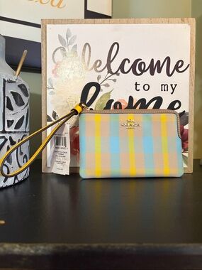 Nwt Coach Pastel Plaid Zip Wristlet in Yellow, Light Blue, Cream